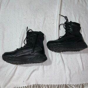 Belleville Tactical Boots MAXX8Z Black Leather Ladies 8.5 New Without Box